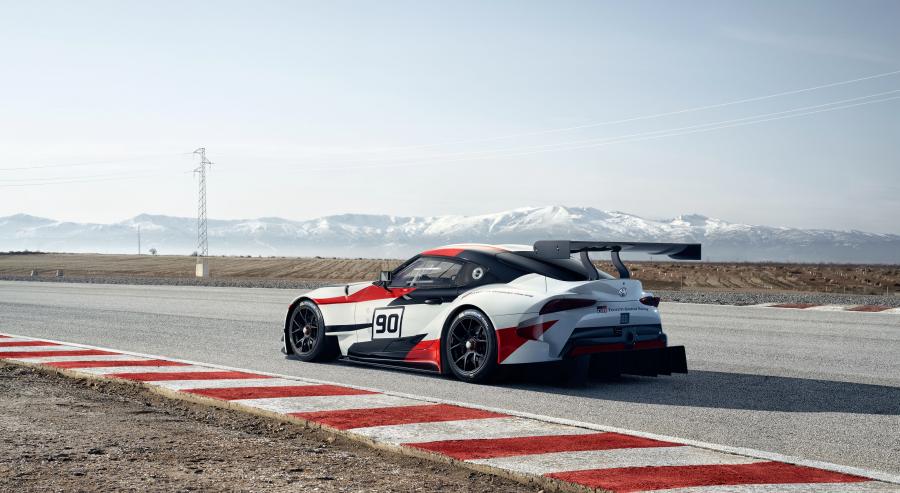  Toyota GR Supra Racing Concept 2018 года  (фото 31 из 36)